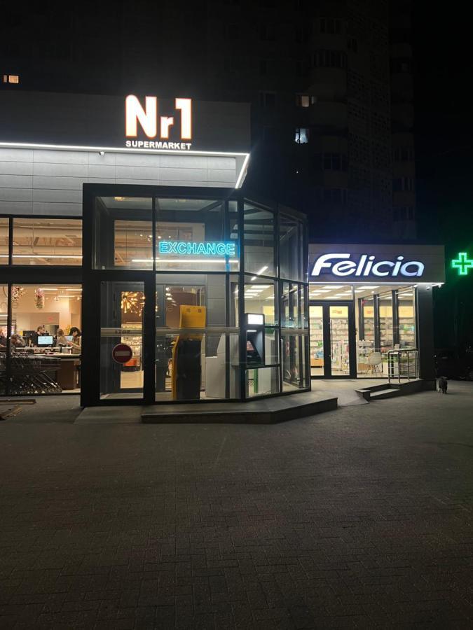 Hi-Tech Aparts Chisinau Exterior foto